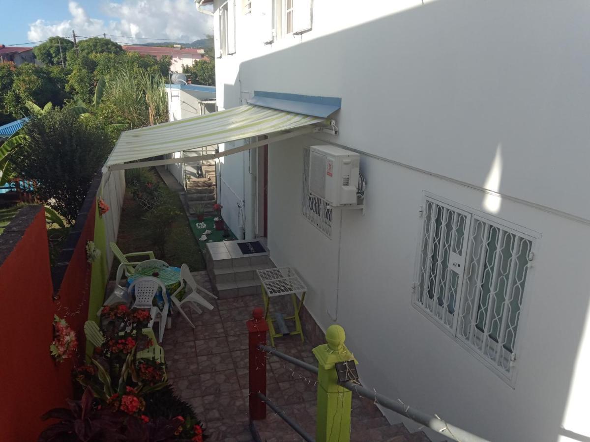 La Casa Binecha Avec Jacuzzi Villa Baillif Eksteriør bilde