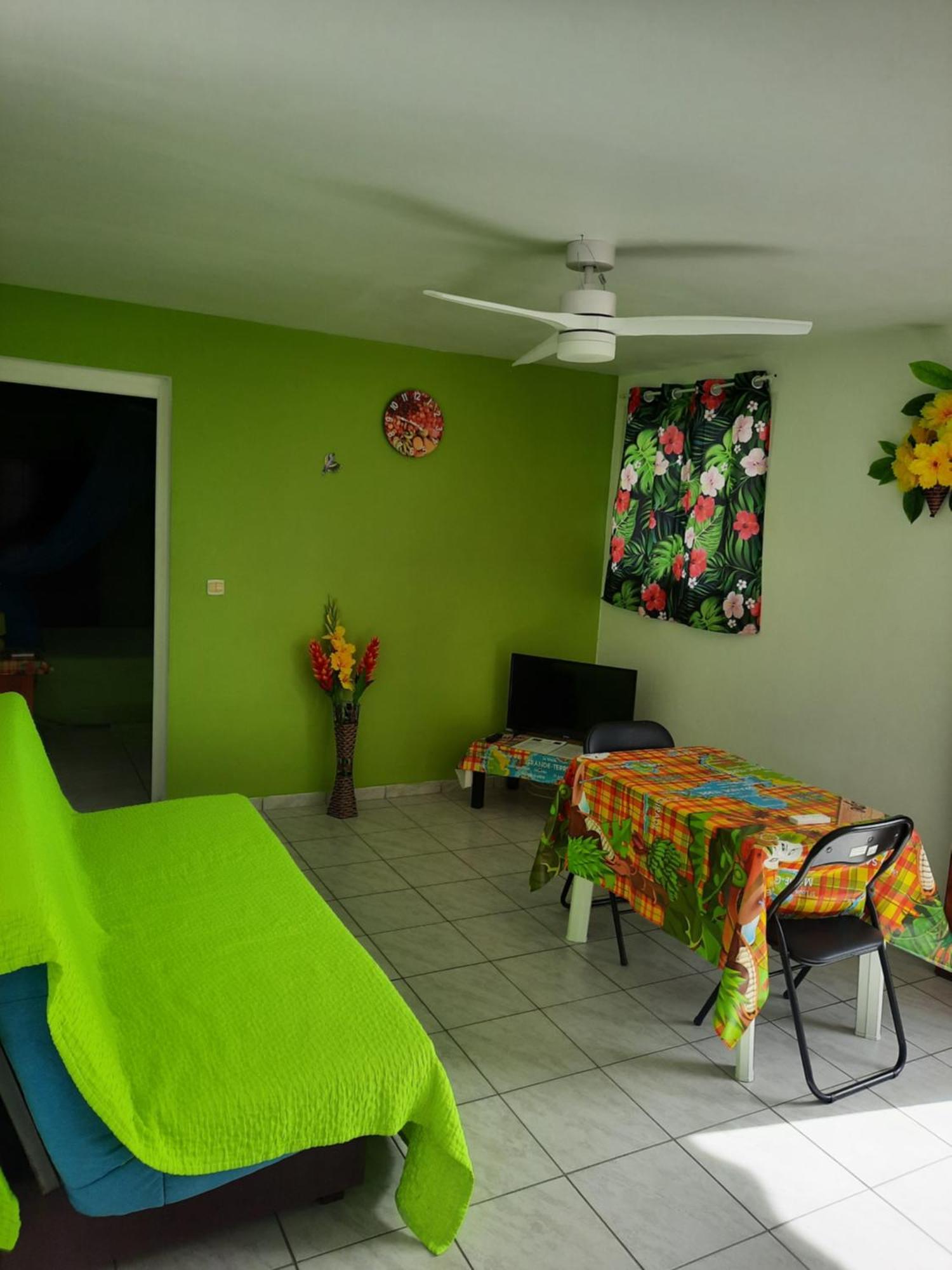 La Casa Binecha Avec Jacuzzi Villa Baillif Eksteriør bilde